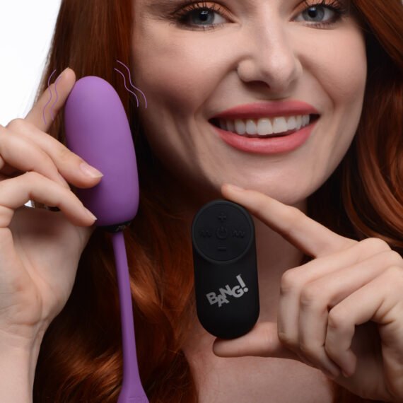 ag590-purple-model-001