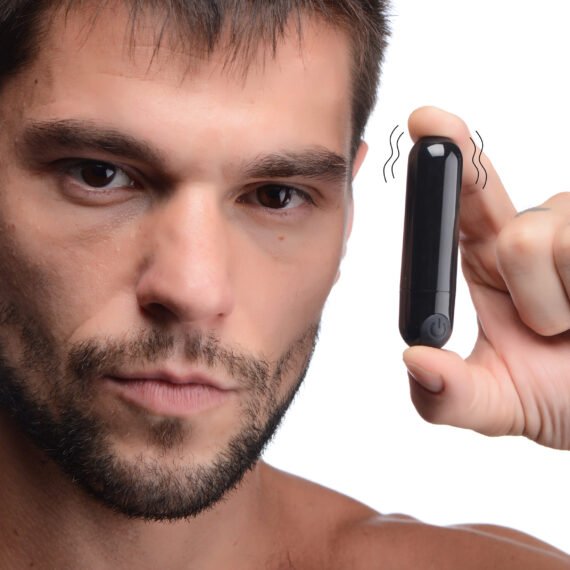 ag656-black-male-model-001b