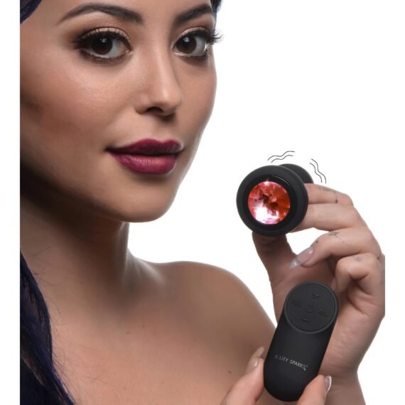 ag965-small-female-model-002a