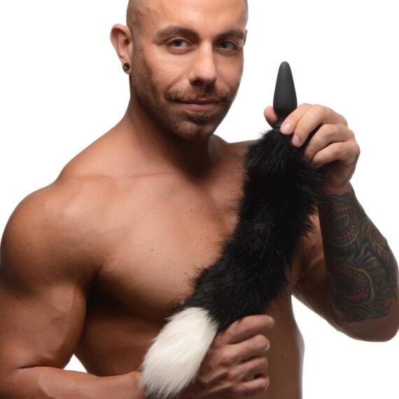 ag975-blackwhite-912