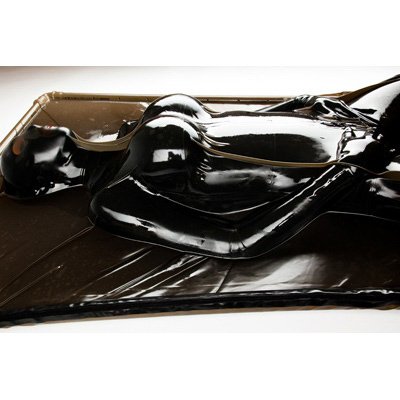 st985-black-latex-vac-bed-1